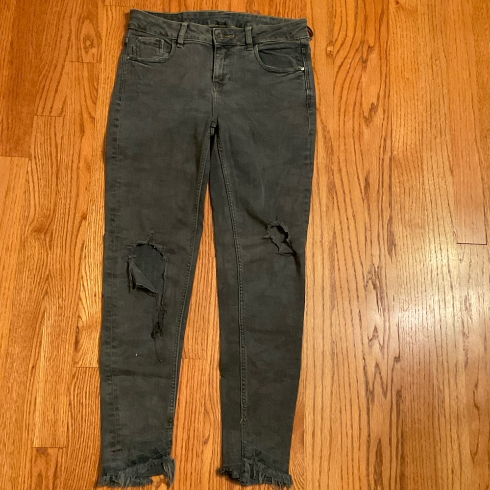 Zara Basic Denim Jeans, Faded Black, Distressed w/ Holes Raw Hem, 5-Pocket, Sz 4